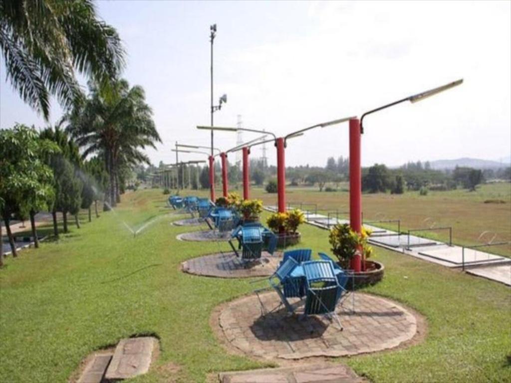 Pattaya Country Club & Resort Ban Pong  Eksteriør billede